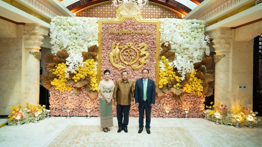 Honorable Prime Minister Hun Sen's Visit to Neak Orknha Kit Meng & Lok Chomteav Orknha Mao Chamnan's New Mansion A Grand Affair